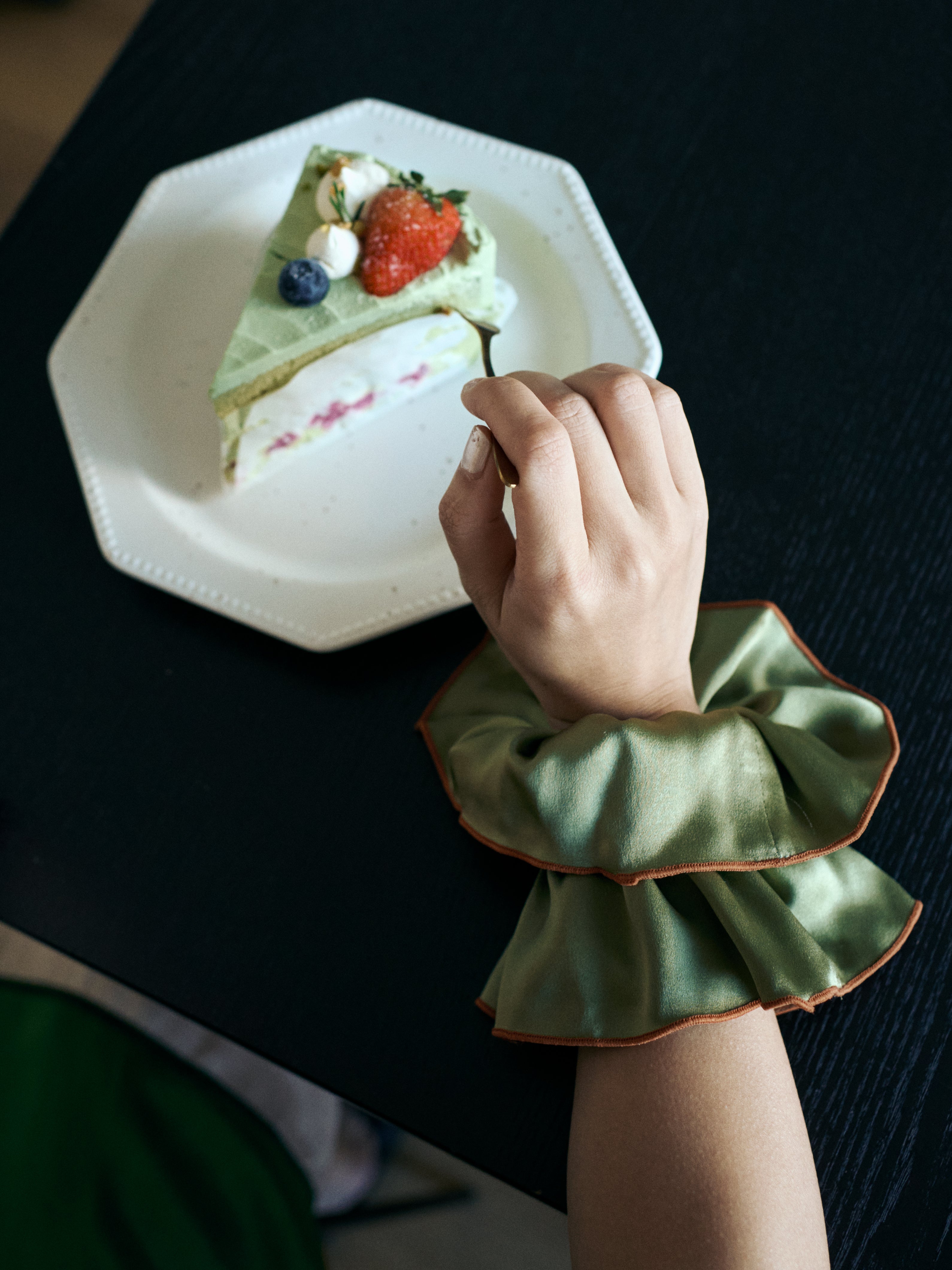 "Maxi Flower" Double-Layer Oversized Silk Scrunchie - Martini Olive - Martini Olive - LOST PATTERN Scrunchie