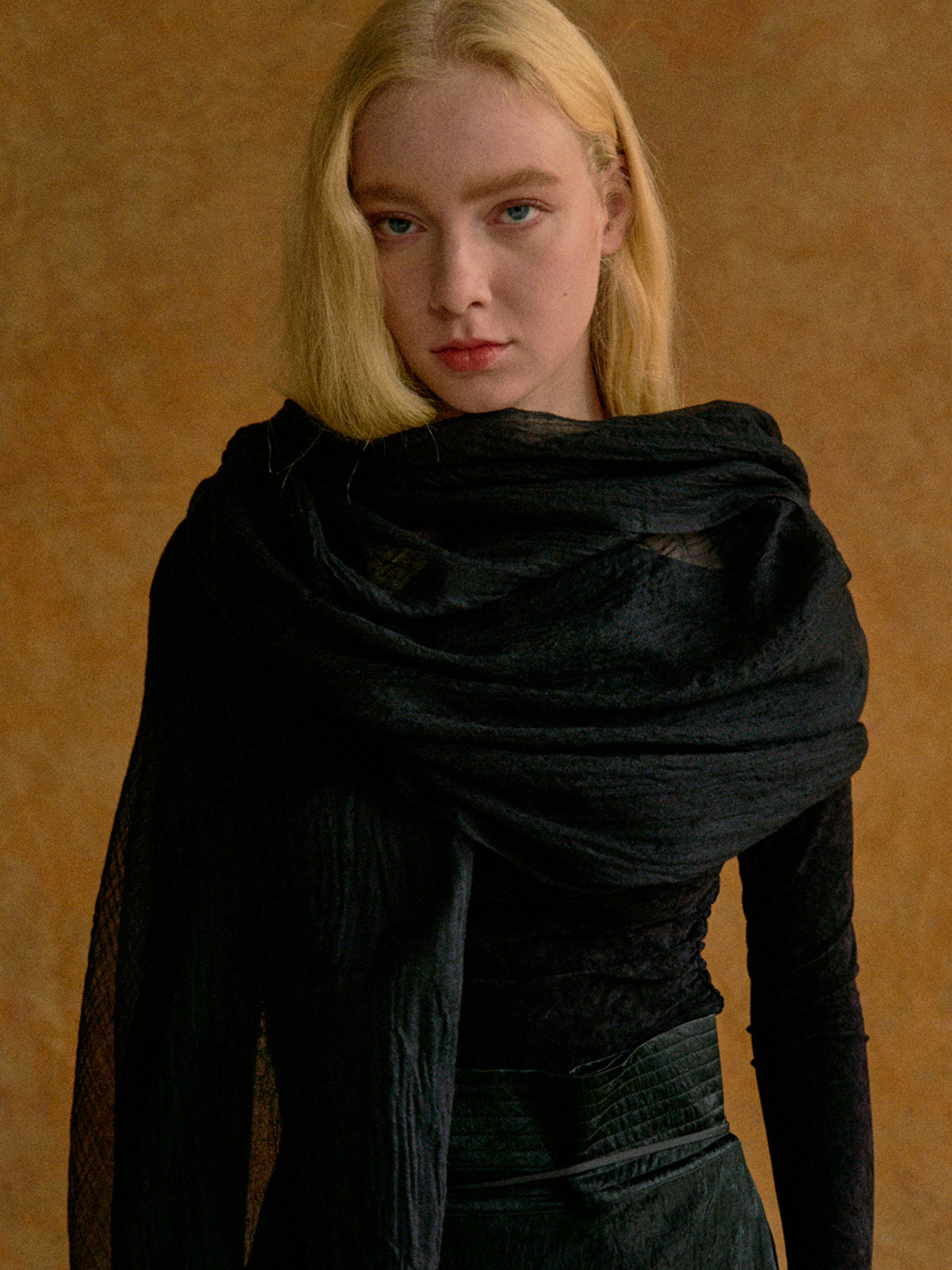 "Featherlight" Oversized Cashmere Scarf - Black - Classic Black - LOST PATTERN Cashmere