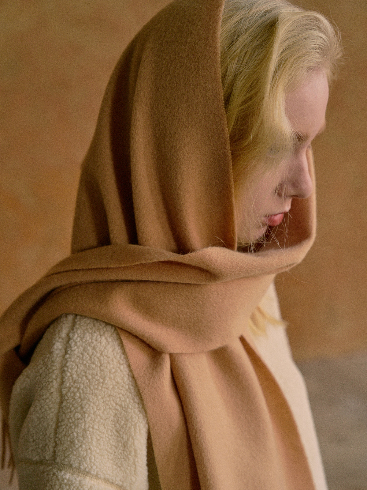 "Lost in Warmth" Classic Cashmere Scarf - Camel - Camel - LOST PATTERN Cashmere