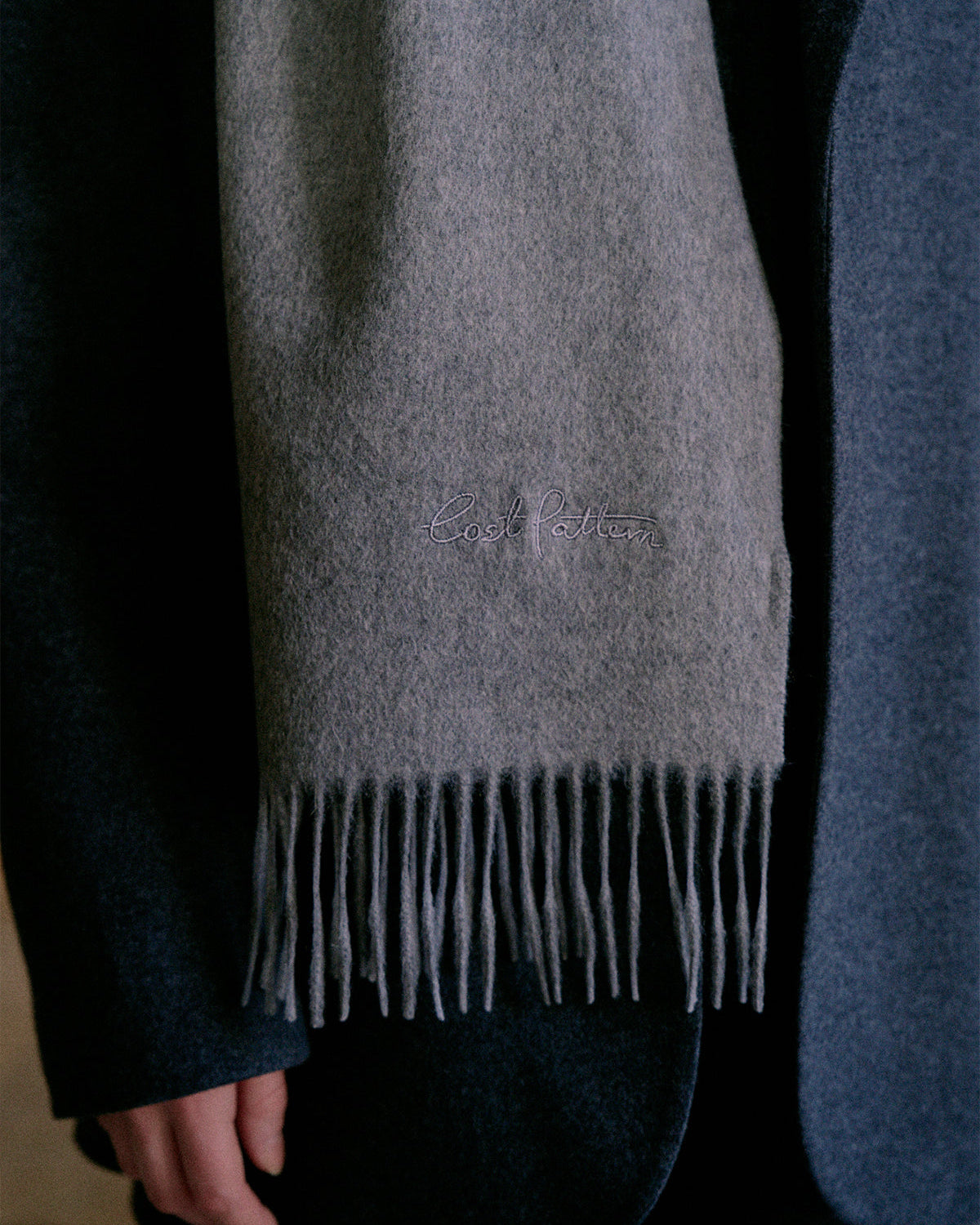 "Lost in Warmth" Classic Cashmere Scarf - Grey - Grey - LOST PATTERN Cashmere