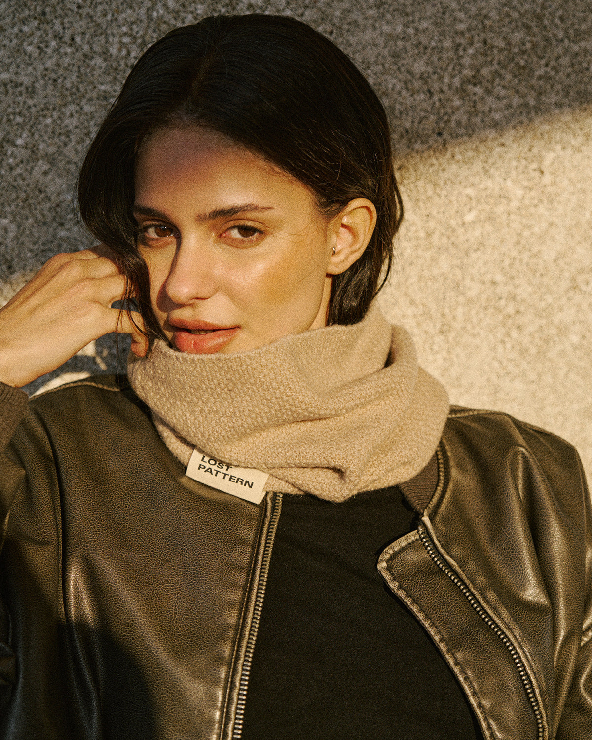 "L'Embrace" Snood Neck Warmer - Camel - Camel - LOST PATTERN Cashmere