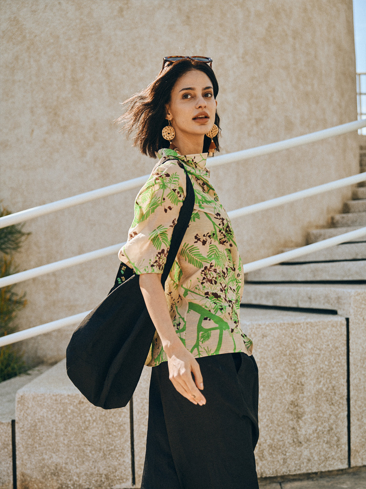 "Beach Blossom" Hobo Crossbody Bag - Black - Black - LOST PATTERN Tote Bag