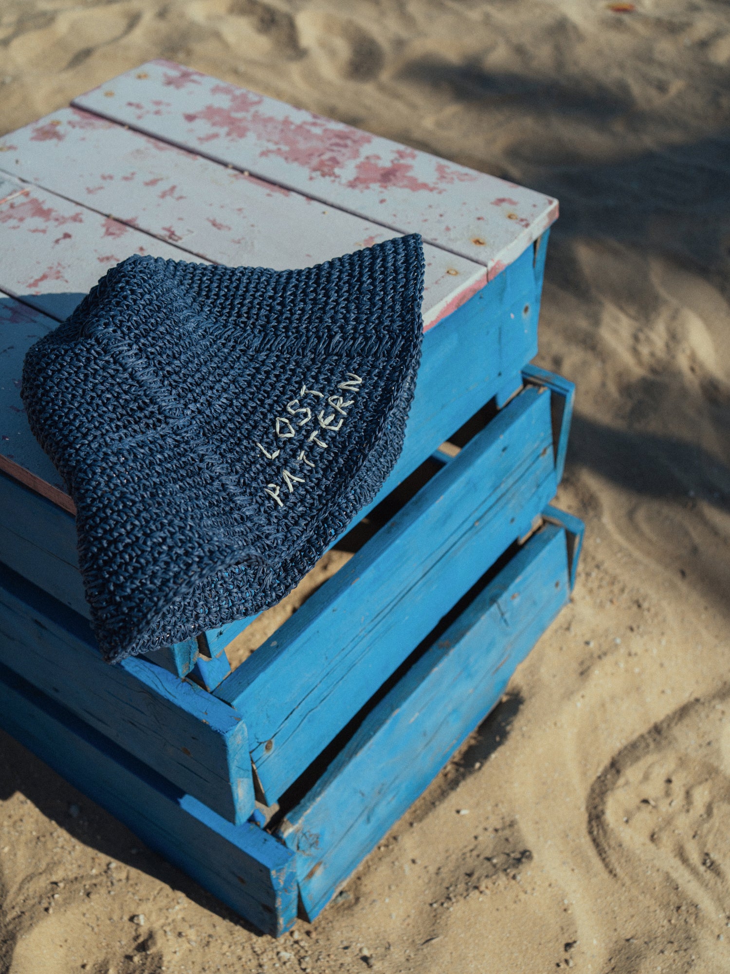 "Wanderlight" Packable Straw Hat - Navy