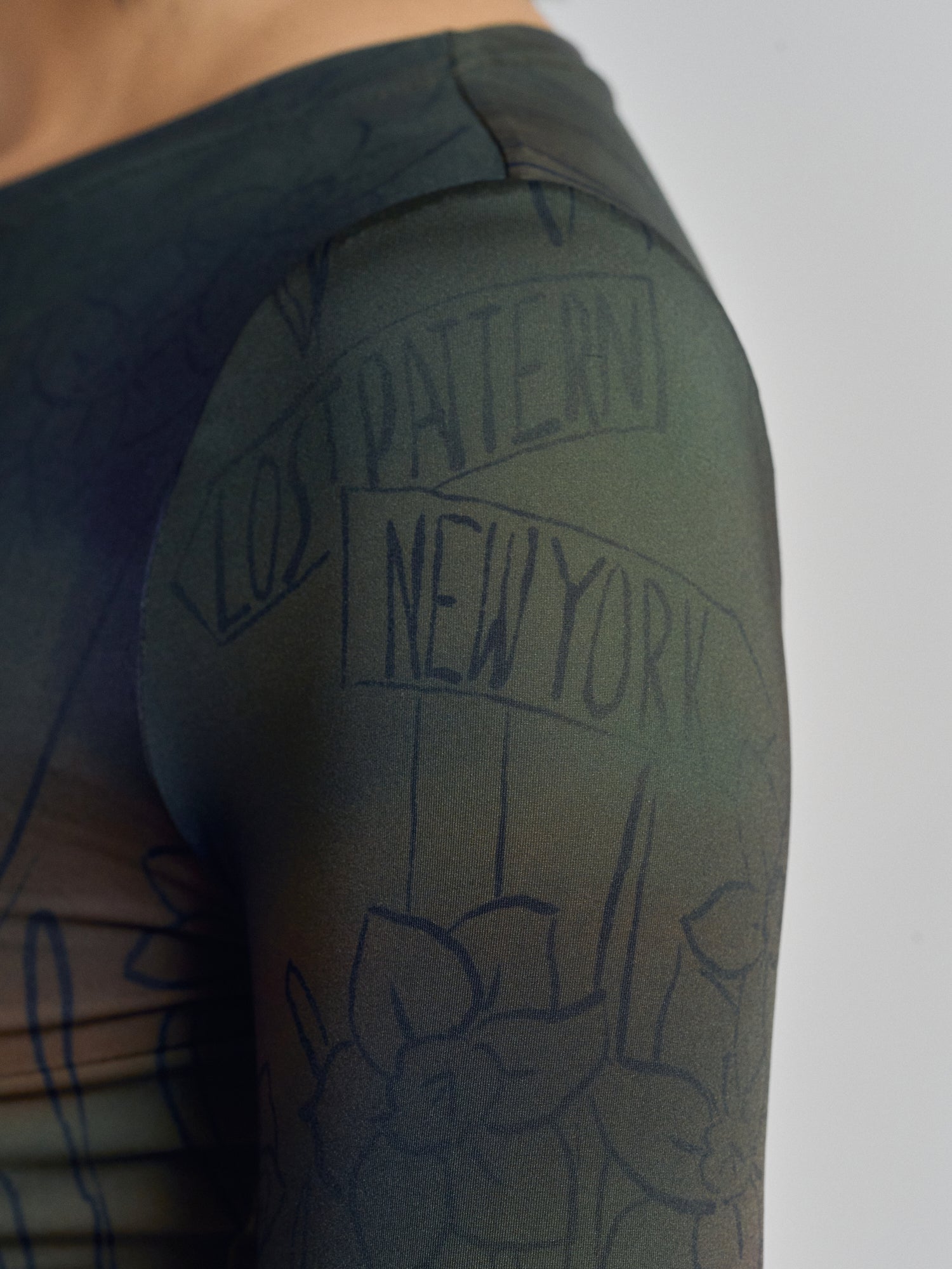 "Brooklyn" Long Sleeve Crop Top