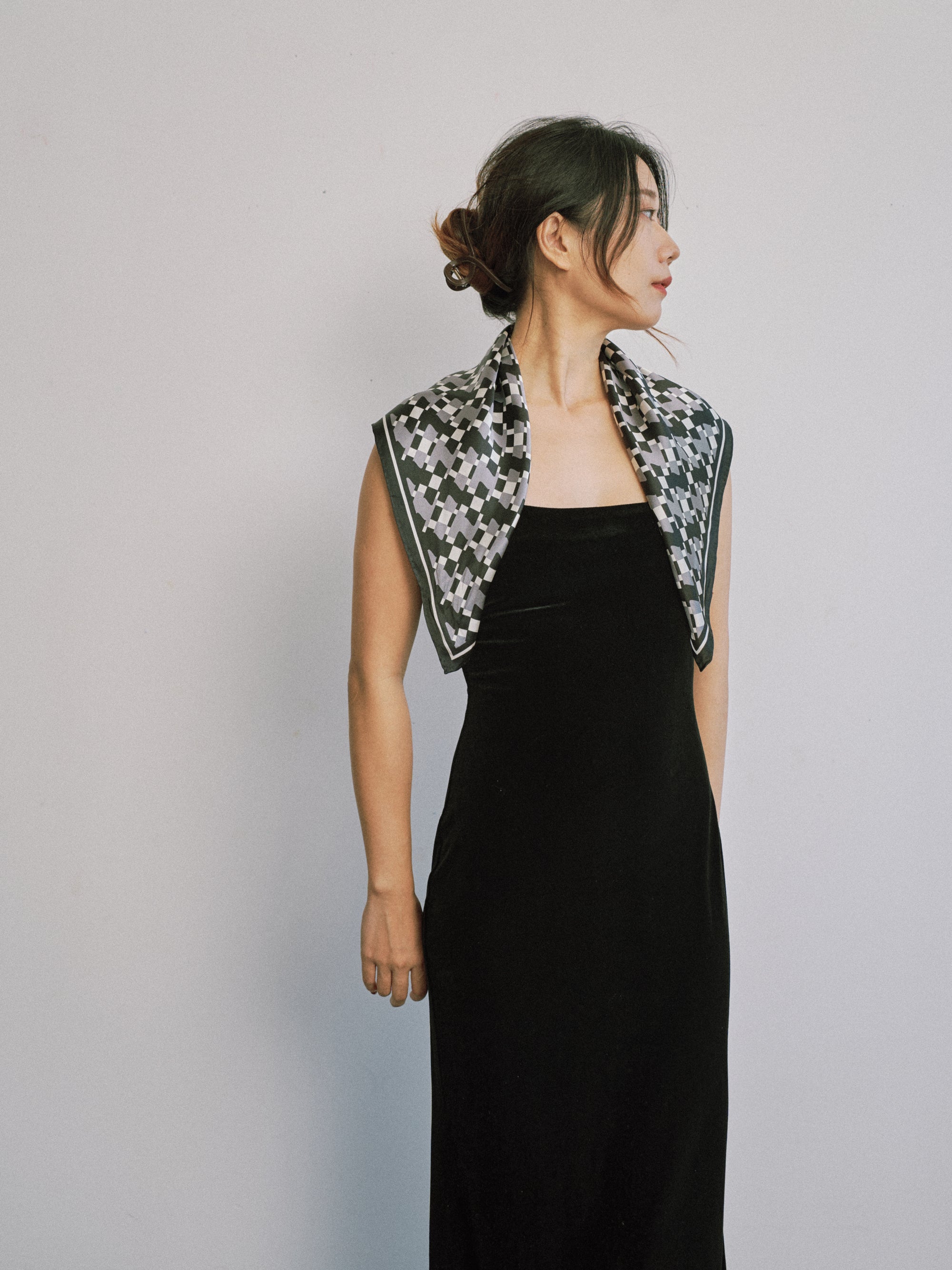 "Houndstooth Moderne" Silk Bandana Scarf - Grey