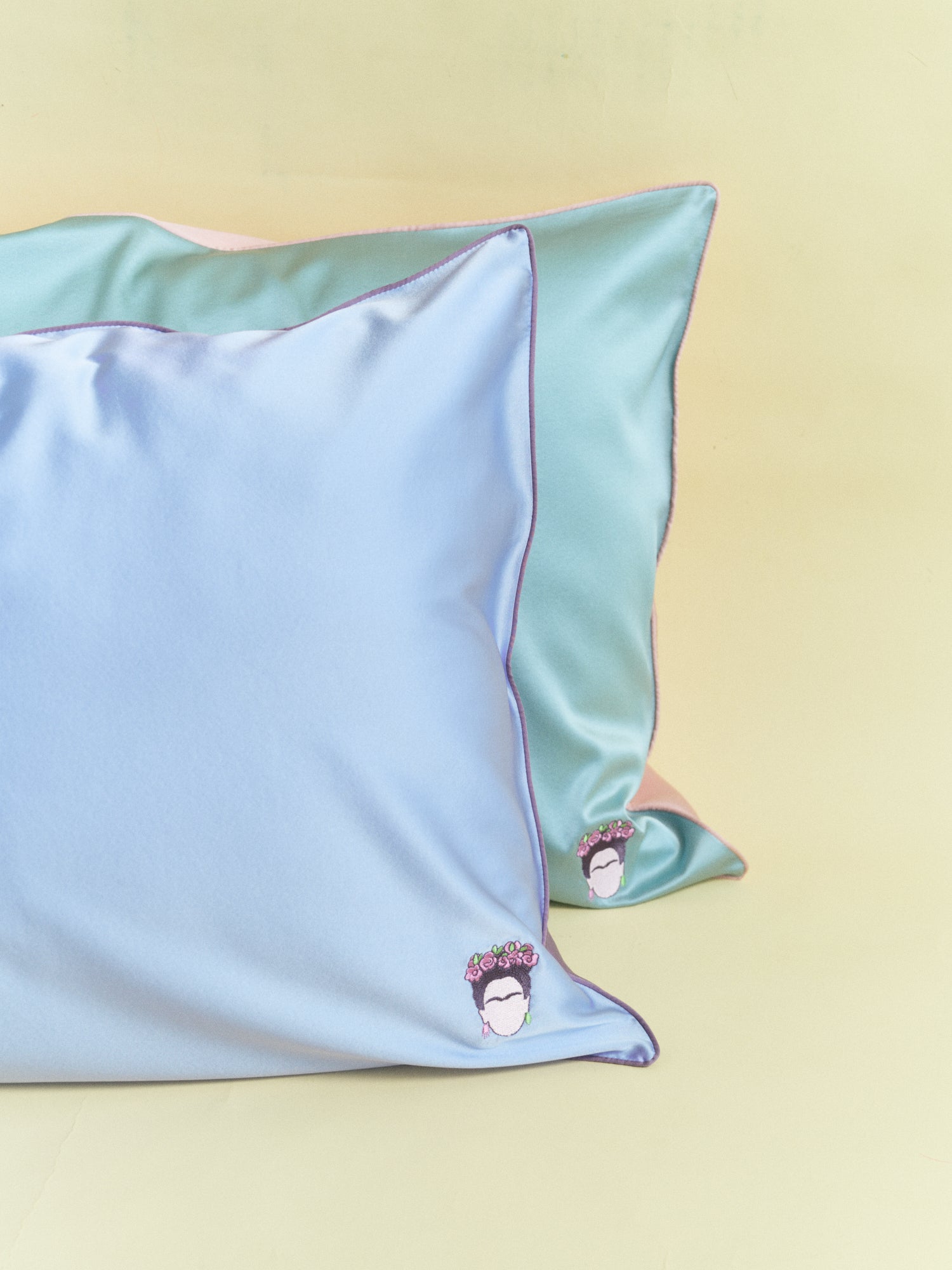"Frida" Silk Pillowcase - Teal