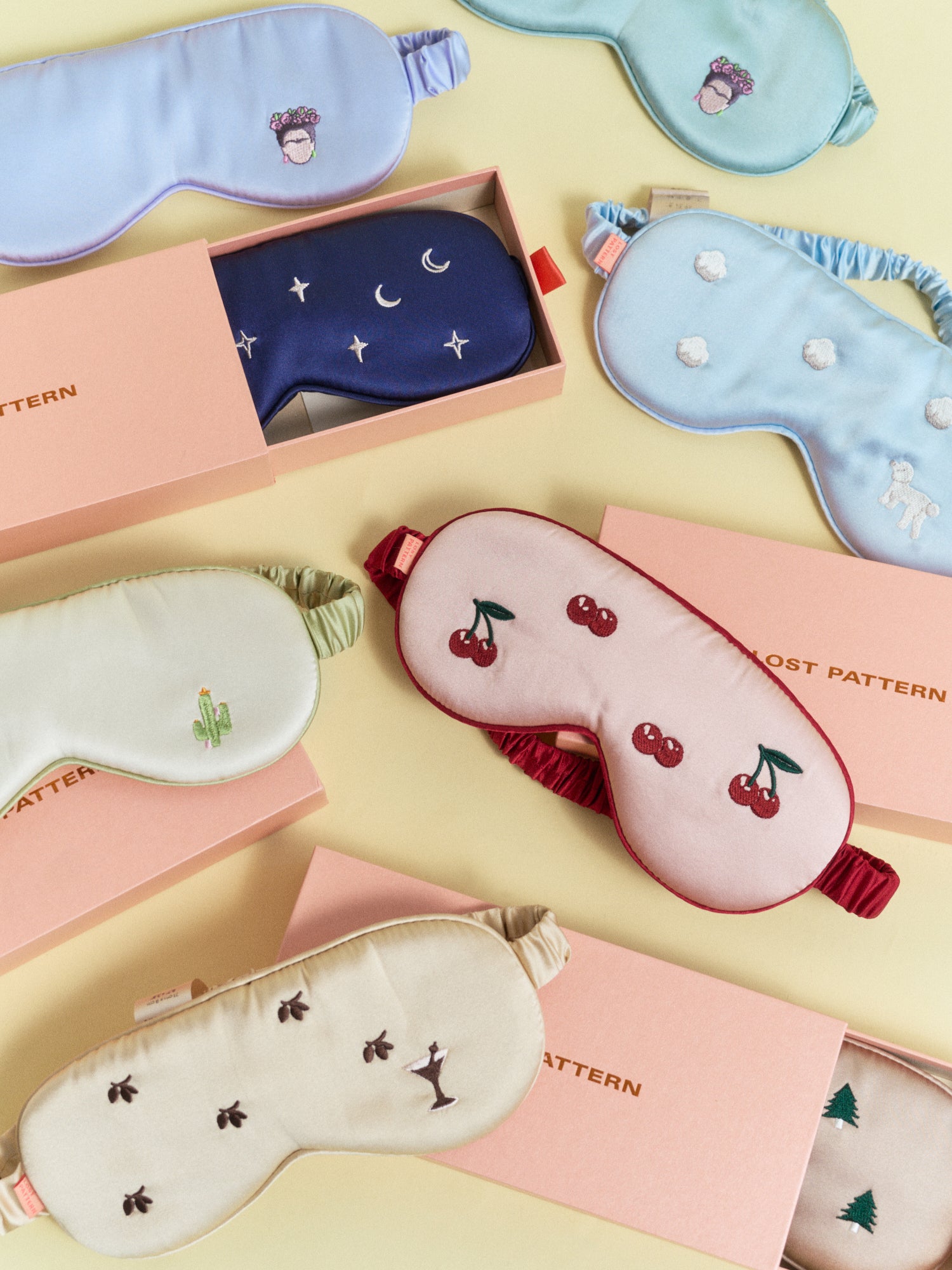 "Martini" Silk Sleep Eye Mask - Champagne