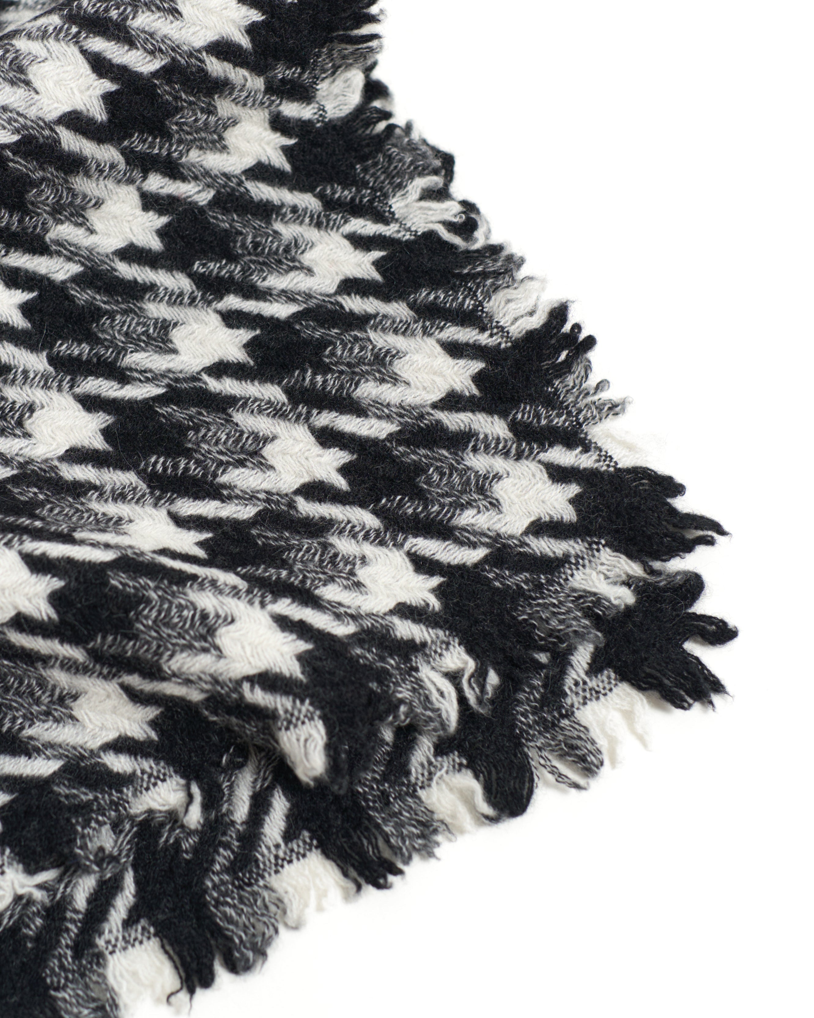 "Houndstooth" Cashmere Scarf - Black & White
