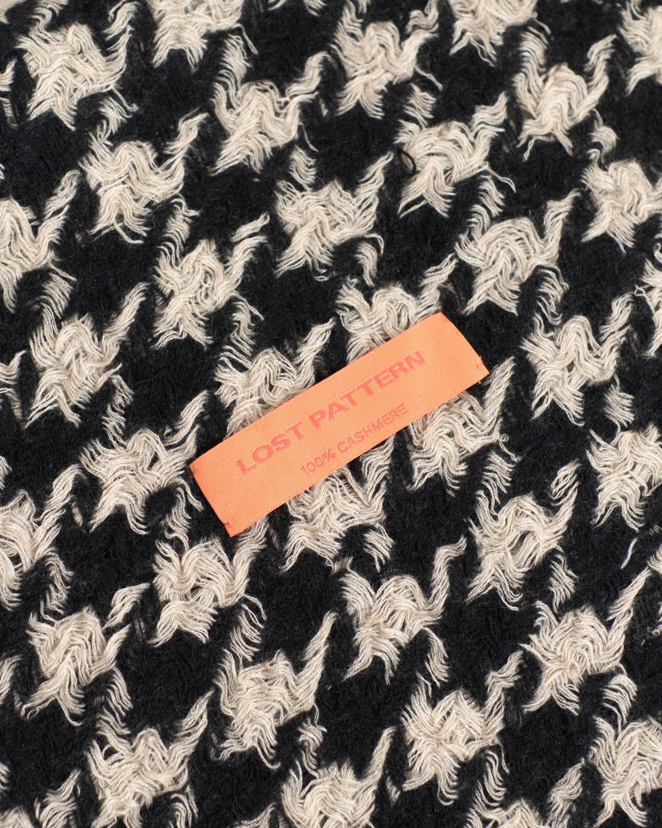 "Houndstooth" Cashmere Scarf - Khaki & Black