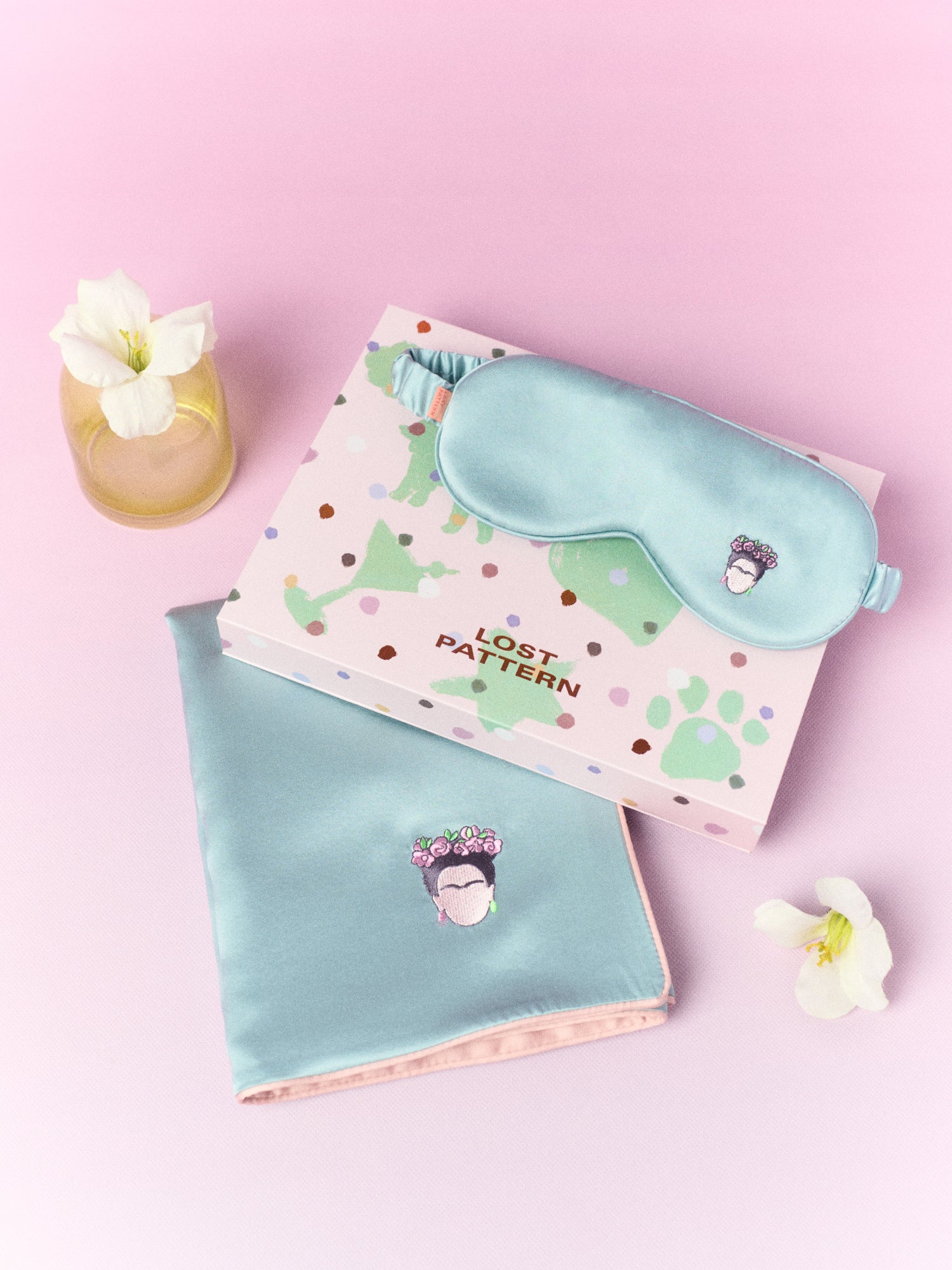 "Frida" 2 Piece Silk Gift Set: Silk Pillowcase & Silk Sleep Eye Mask - Teal
