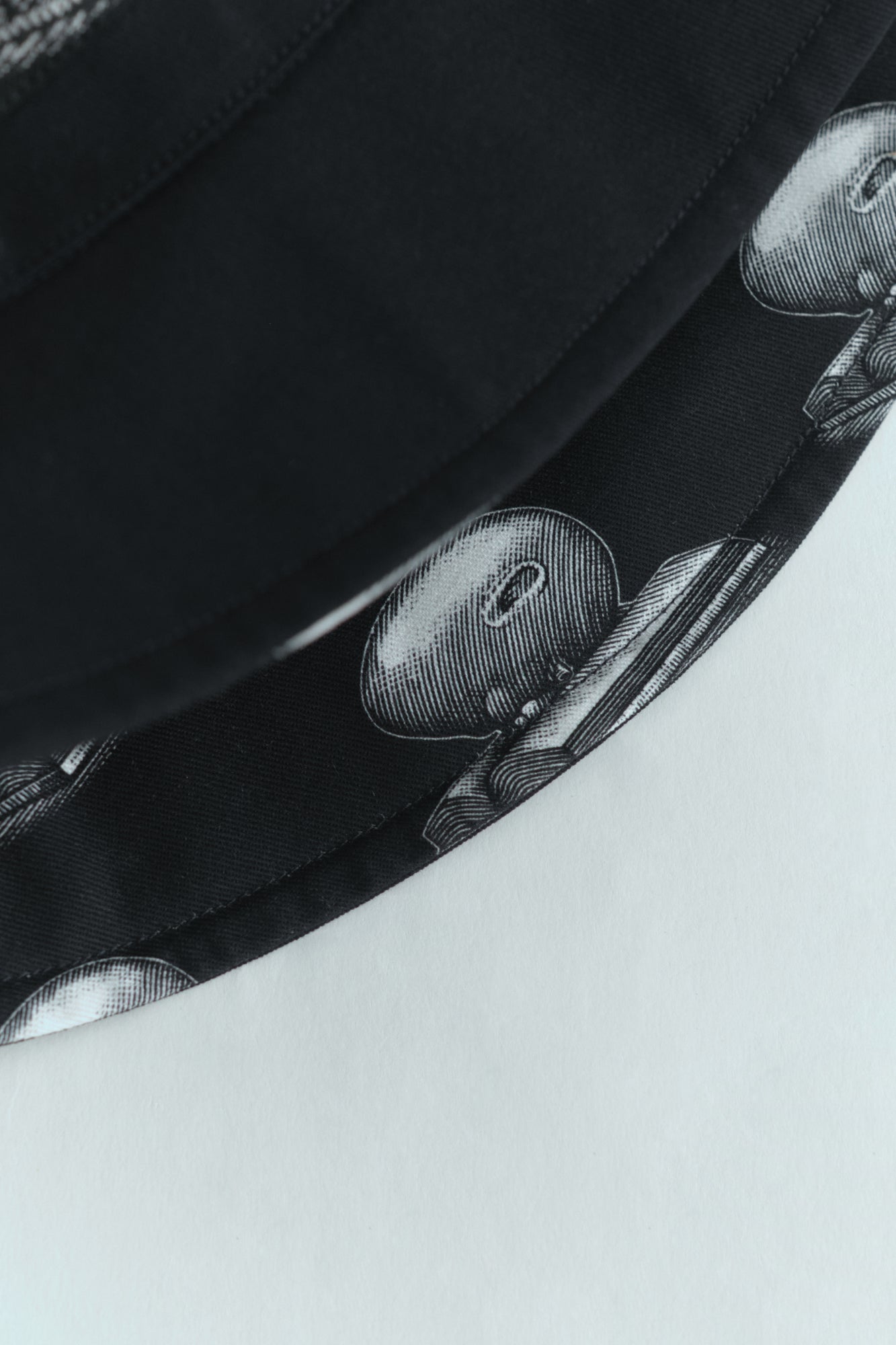 "Bookhead" Reversible Bucket Hat - Black - LOST PATTERN Hats