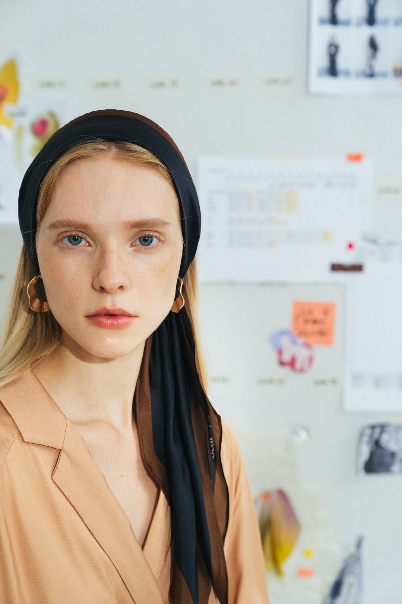"Satin" Silk Neck Scarf - Black - LOST PATTERN Silk Bandana