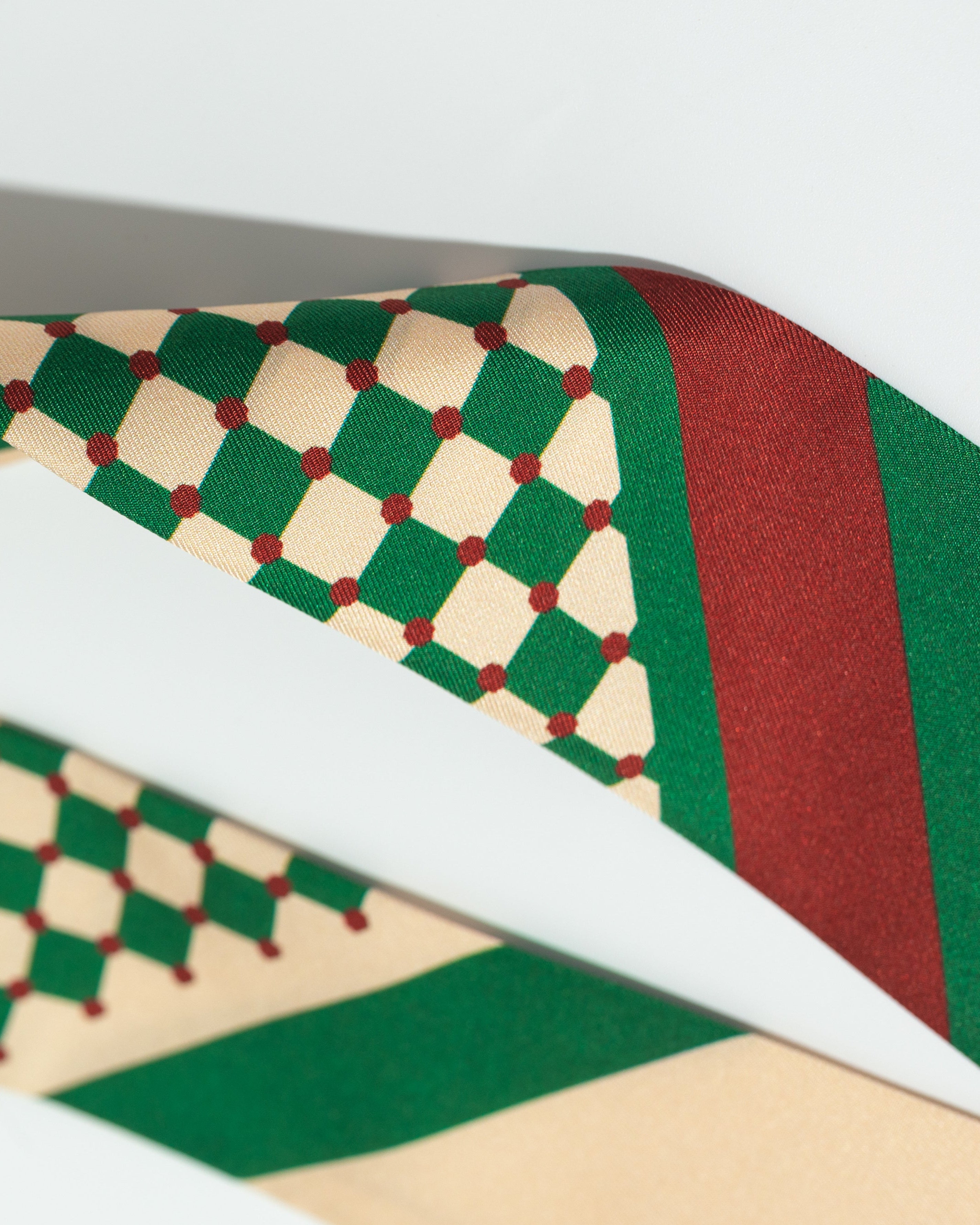 "Checkerboard" Twill Skinny Scarf - Green - Green - LOST PATTERN Silk Skinny Scarf