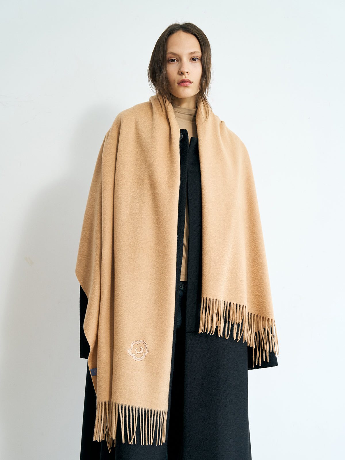 "The Big Shawl" Oversized Cashmere Wrap - Light Tan - LOST PATTERN Cashmere