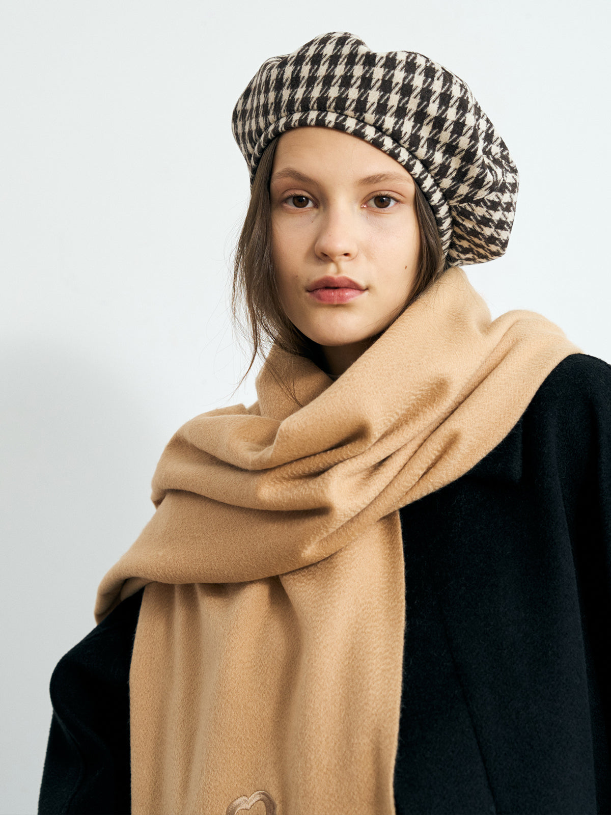 "The Big Shawl" Oversized Cashmere Wrap - Light Tan - LOST PATTERN Cashmere