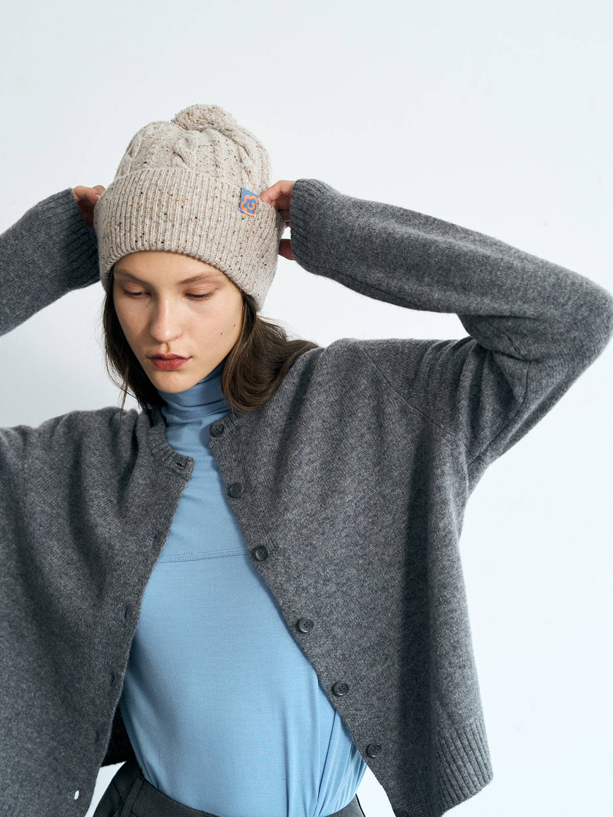 "Pom Pom" Cable Knit Wool Beanie - Silver Grey - LOST PATTERN Cashmere