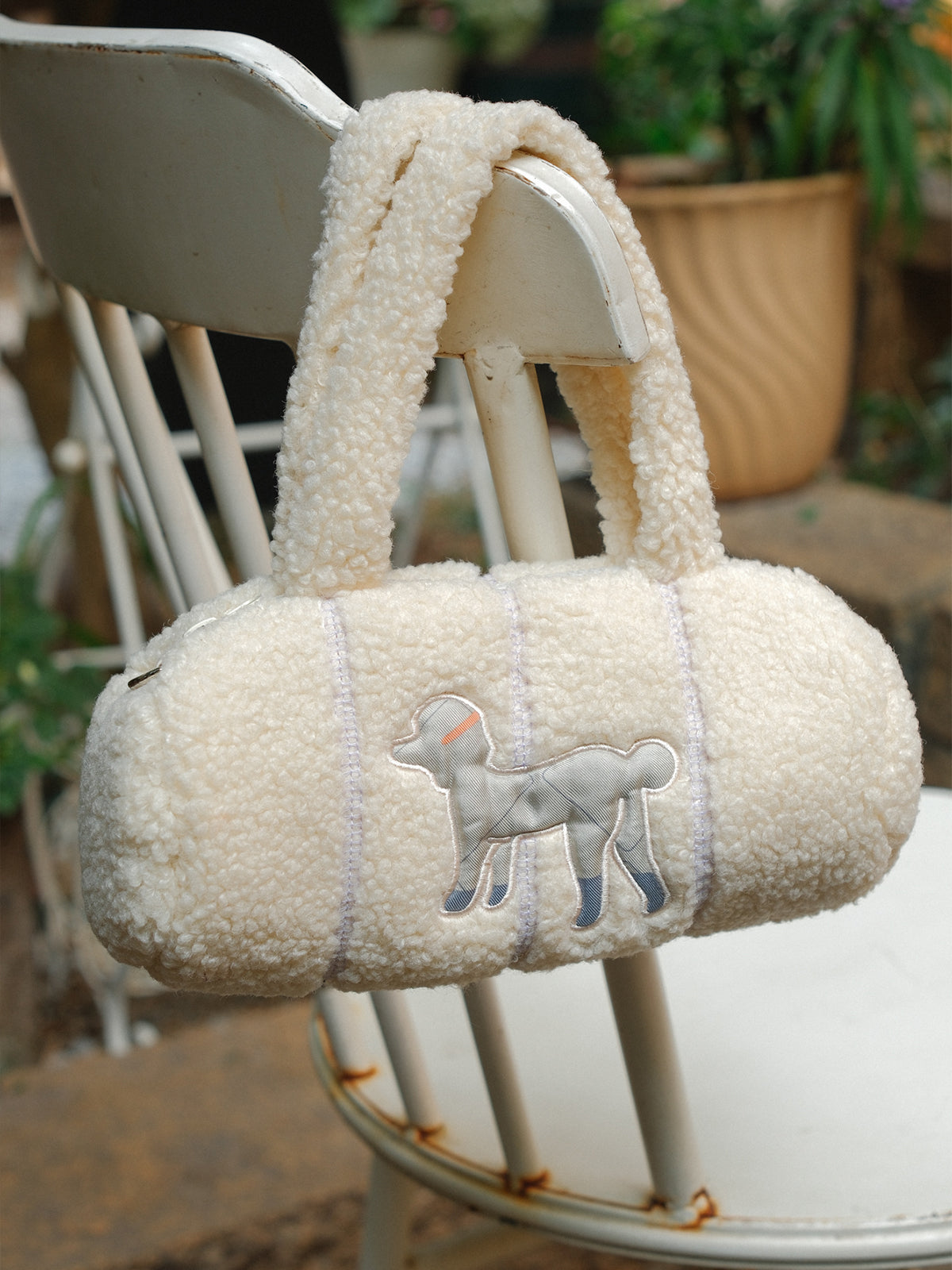 "Pan Pan" Cylinder Shearling Bag - White - LOST PATTERN Tote Bag