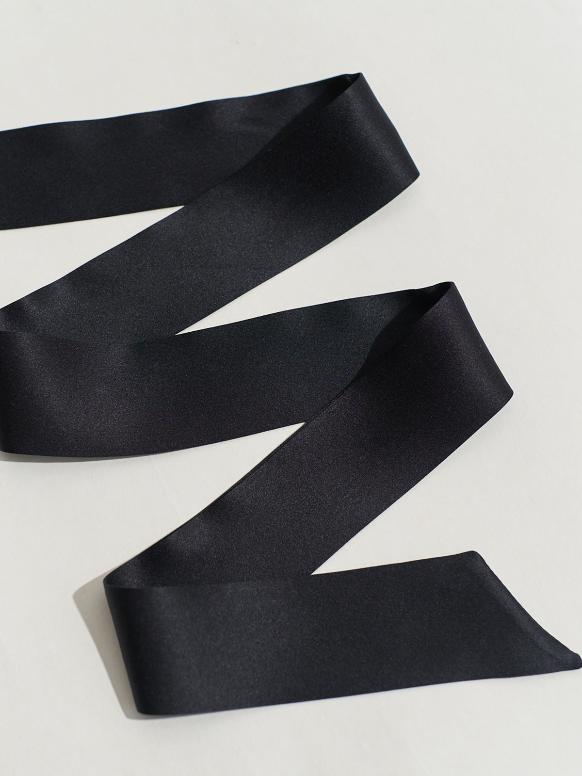 "La Collectionneuse" Silk Ribbon Scarf - Black