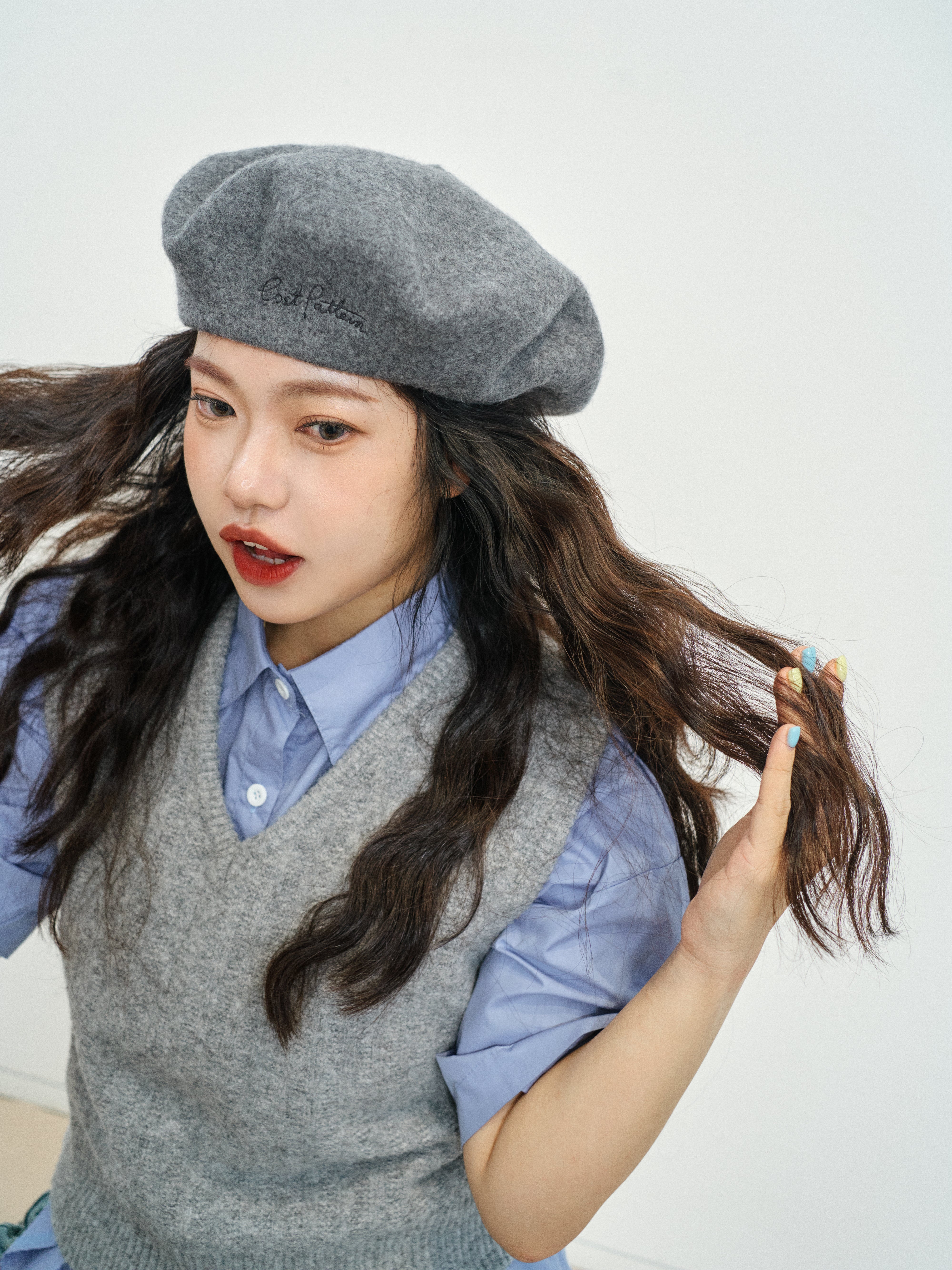 "Bon Chic" Wool Beret - Grey