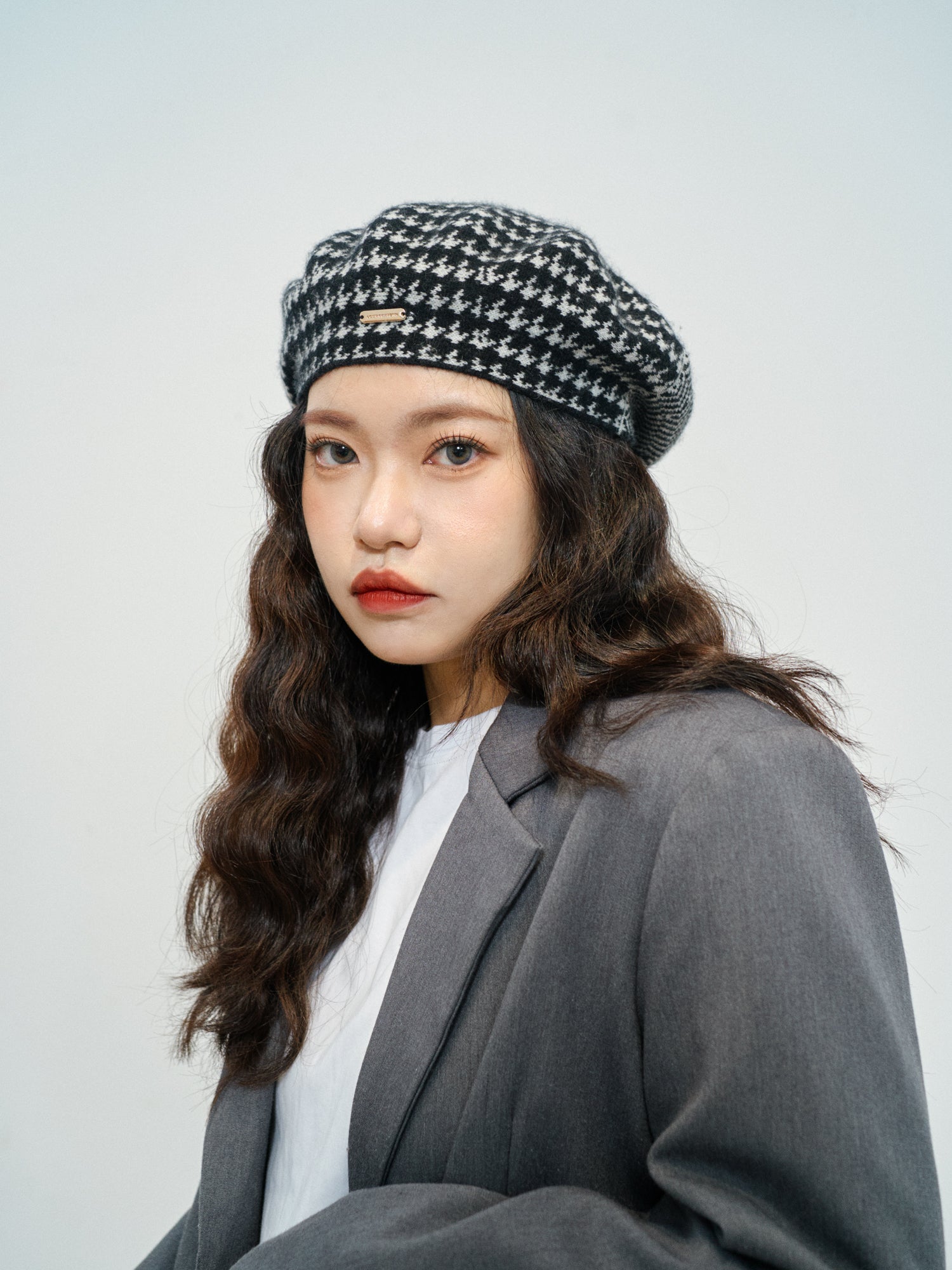 "Houndstooth" Wool-Cashmere Beret Hat