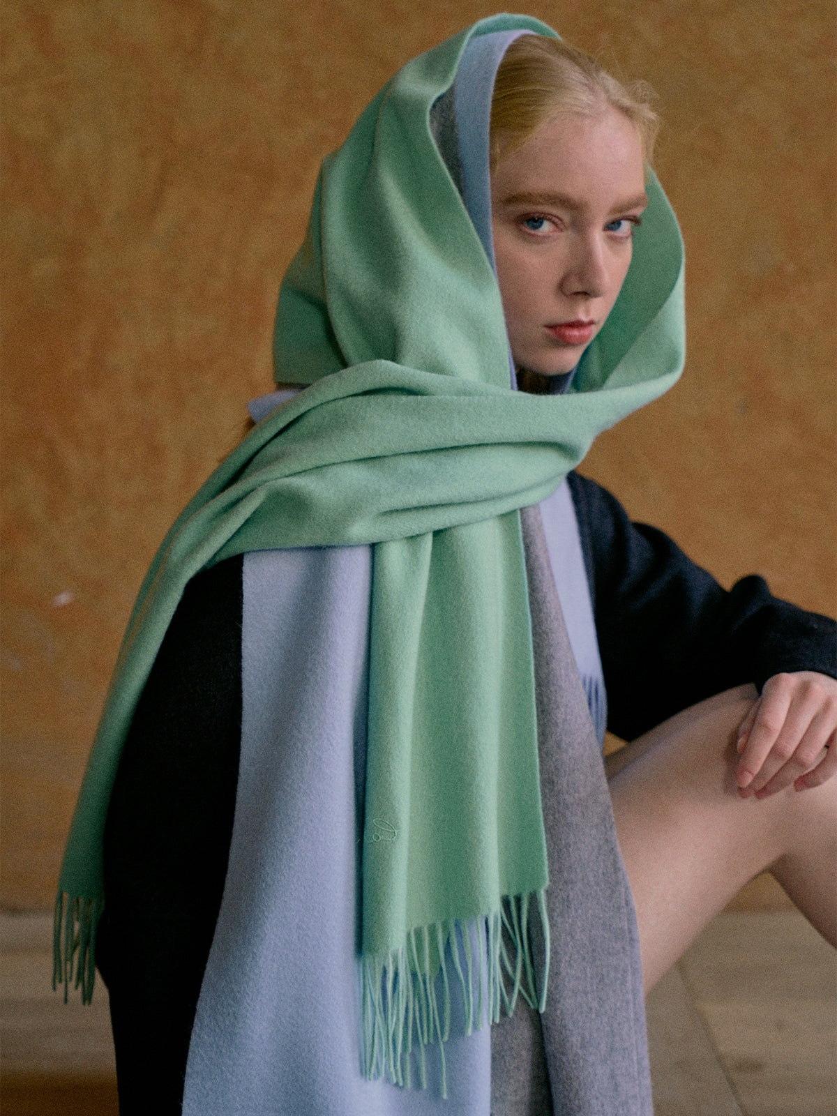 "Lost in Warmth" Classic Cashmere Scarf - Green