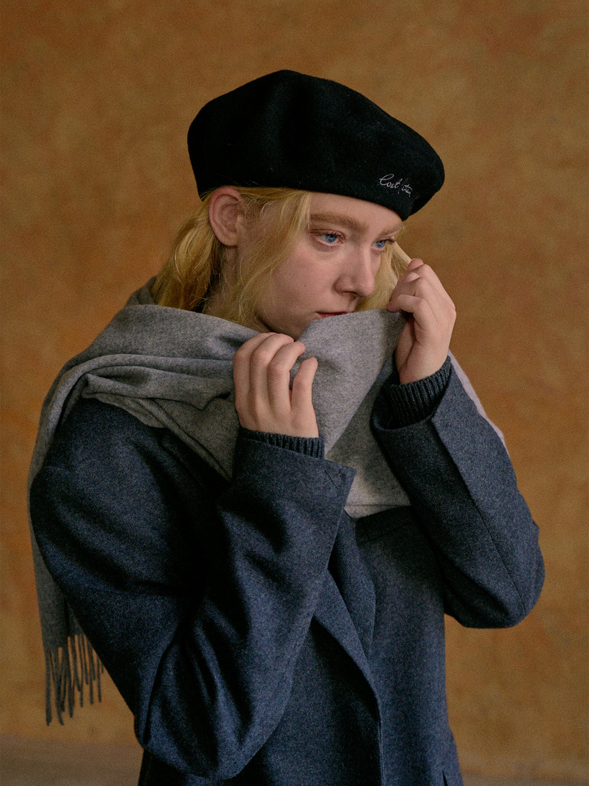 "Lost in Warmth" Classic Cashmere Scarf - Grey