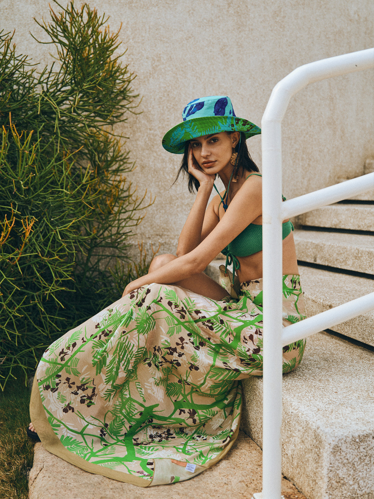 “Tropical Bliss” Reversible Sun Hat - Ocean Blue