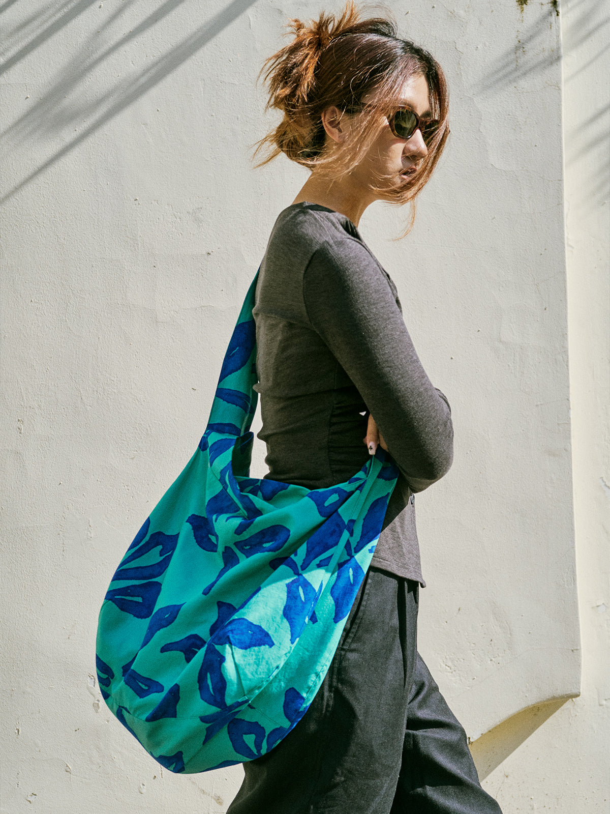 “Tropical Bliss” Hobo Crossbody Bag - Ocean Blue - Ocean Blue - LOST PATTERN Tote Bag