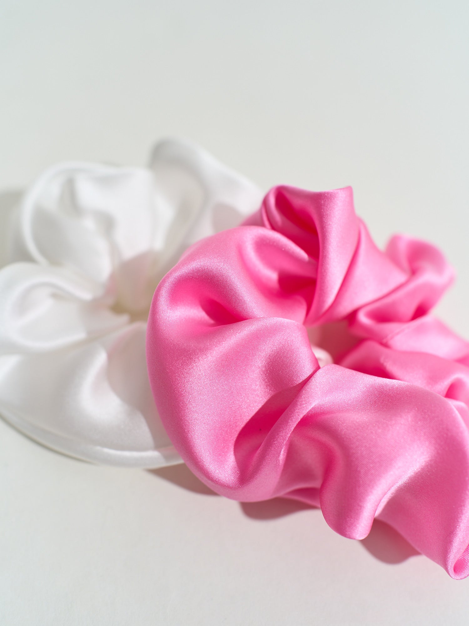 "Silken Hair" Silk Scrunchie Hair Tie - White - LOST PATTERN Scrunchie