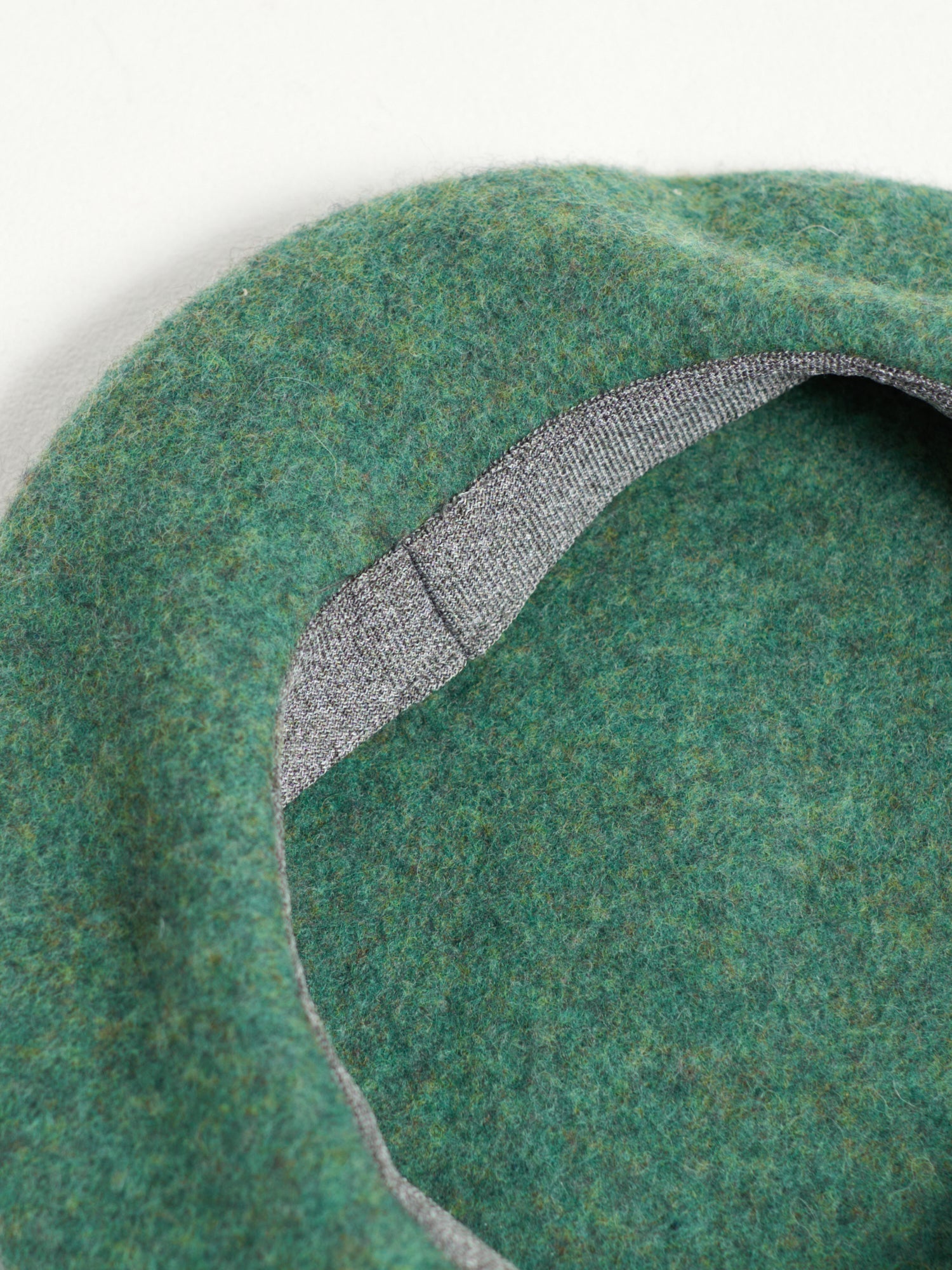 "Bon Chic" Wool Beret - Moss Green
