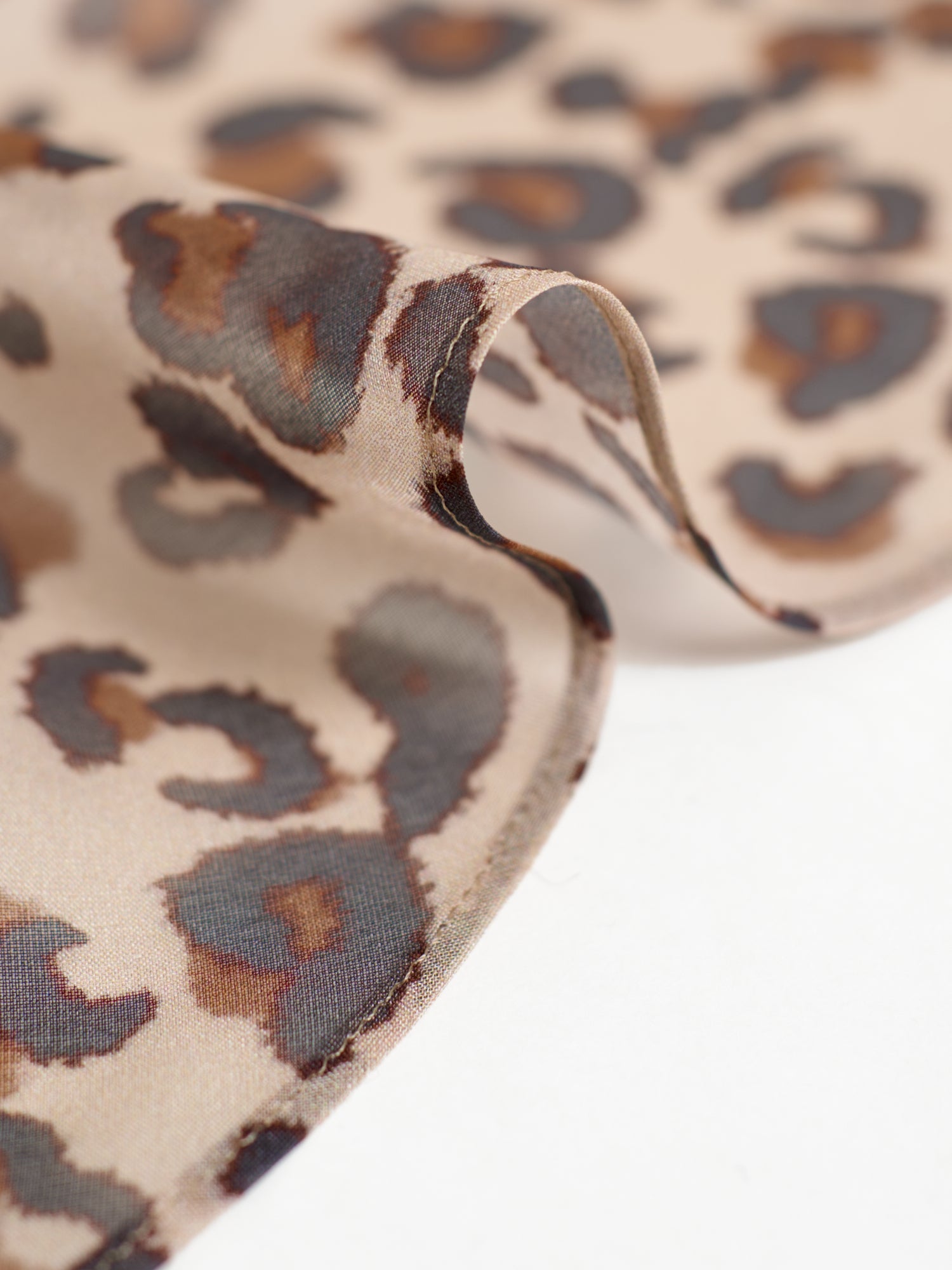 “Spot Chic" Silk Chiffon Neck Scarf - Classic Leopard