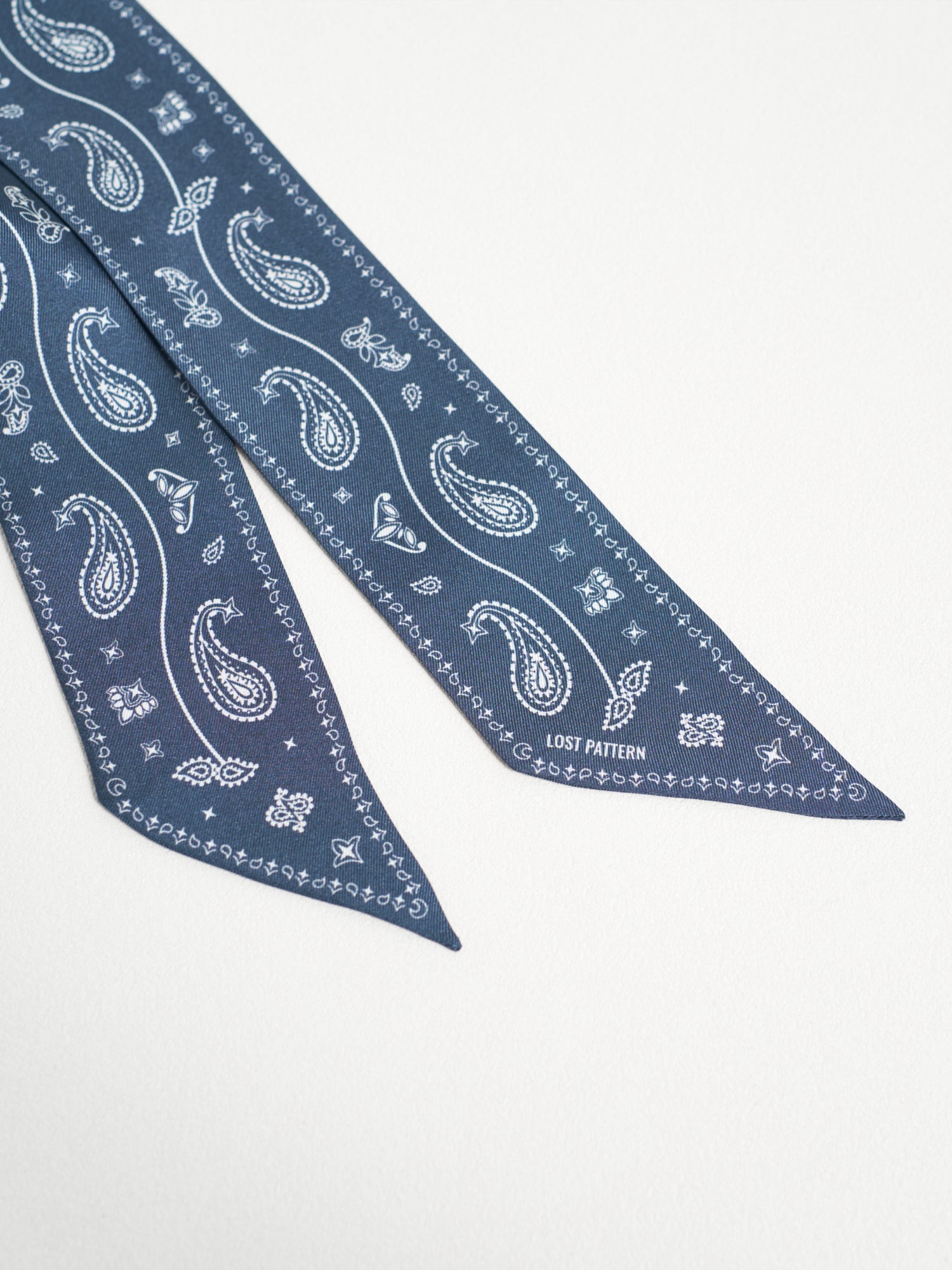 "Paisley" Silk Twill Skinny Scarf - Midnight Blue