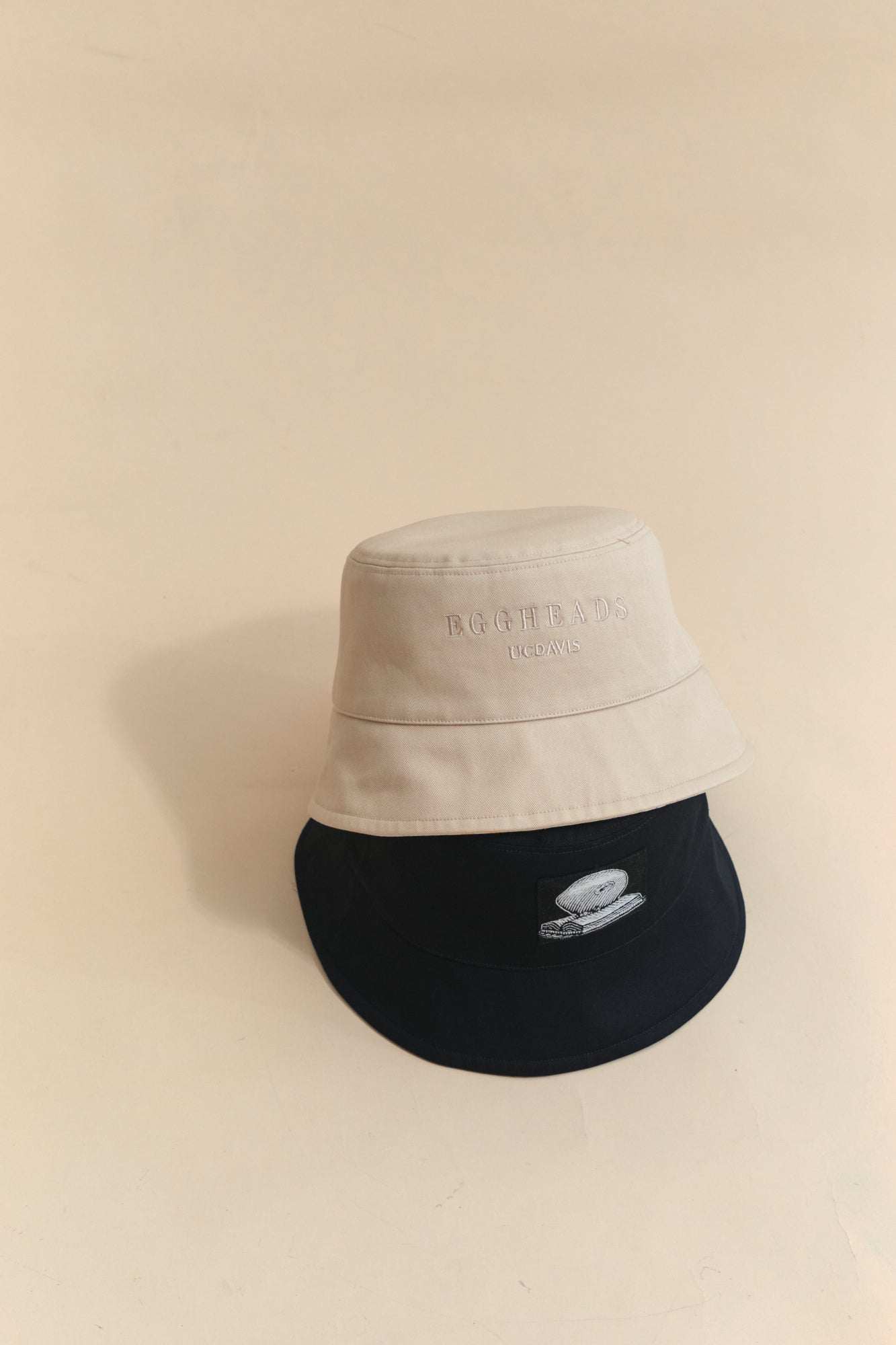 "Eggheads" Cotton Reversible Bucket Hat - White