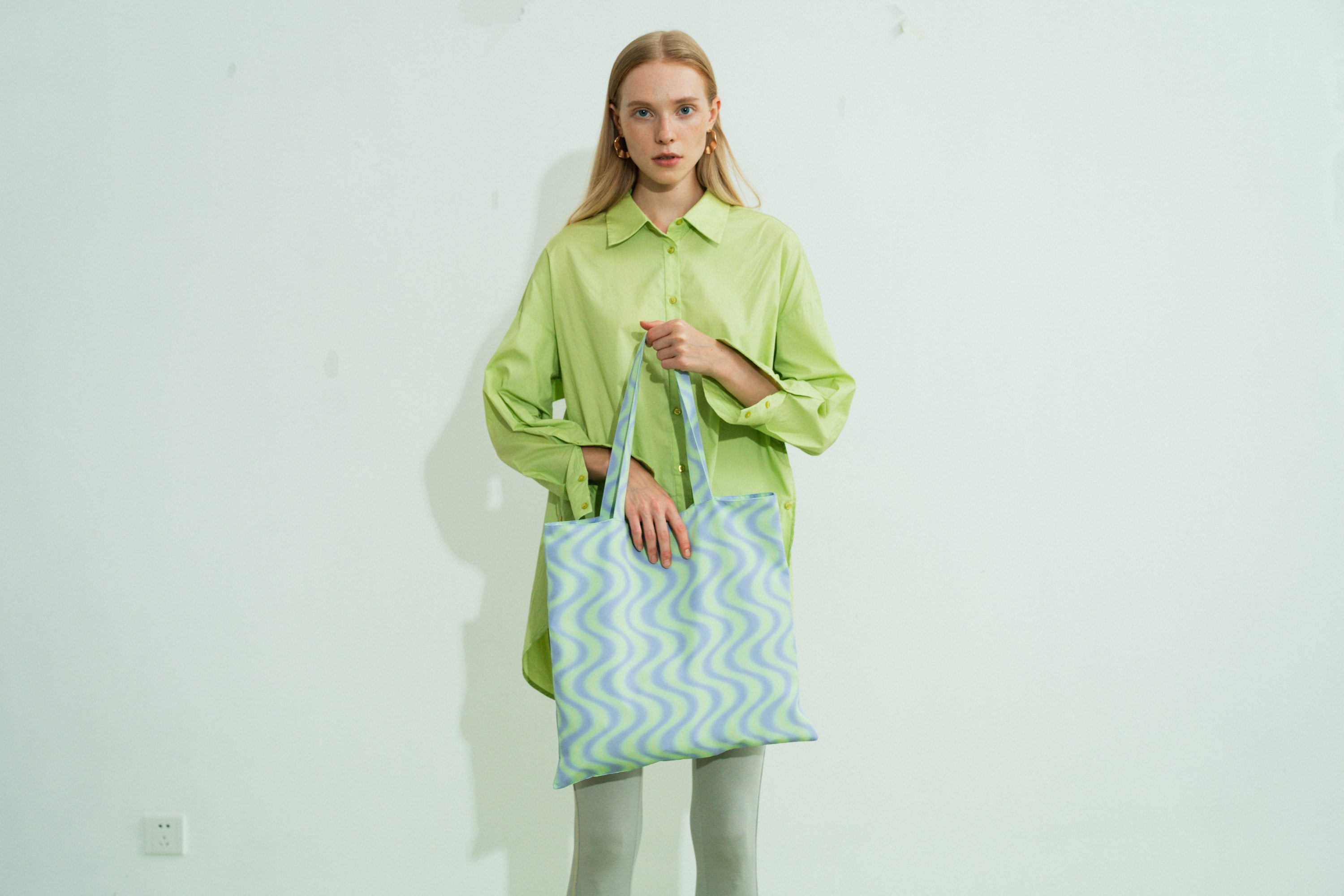 "Day Dream" Tote Bag - Blue Waves - LOST PATTERN Tote Bag