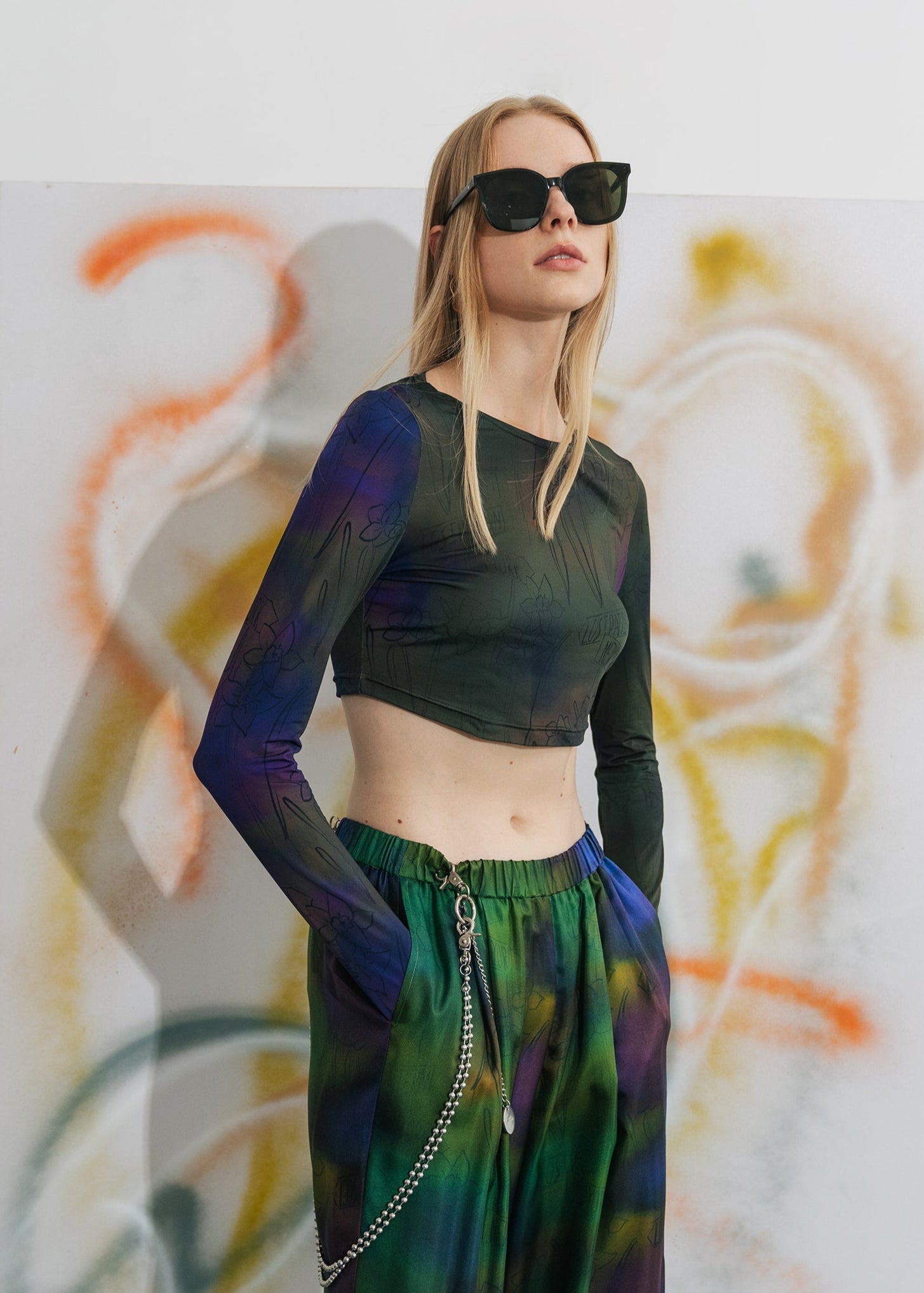 "Brooklyn" Long Sleeve Crop Top - Green / S / 85% Nylon; 15% Spandex - LOST PATTERN Shirt