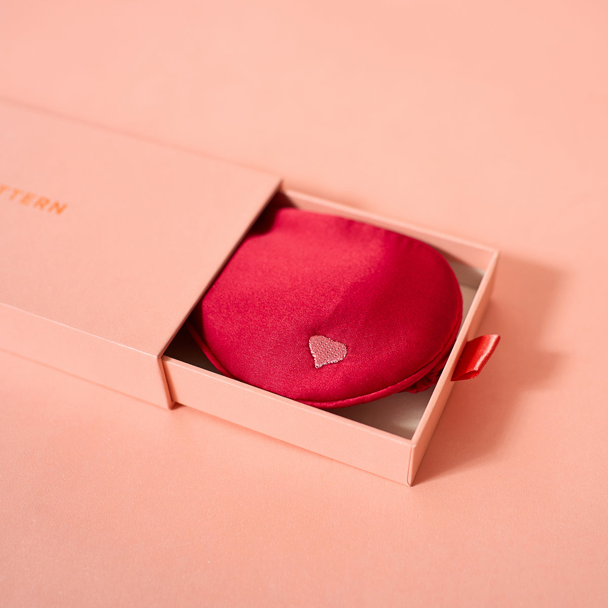 "Love Heart" Silk Sleep Eye Mask - Red - LOST PATTERN Eye Masks