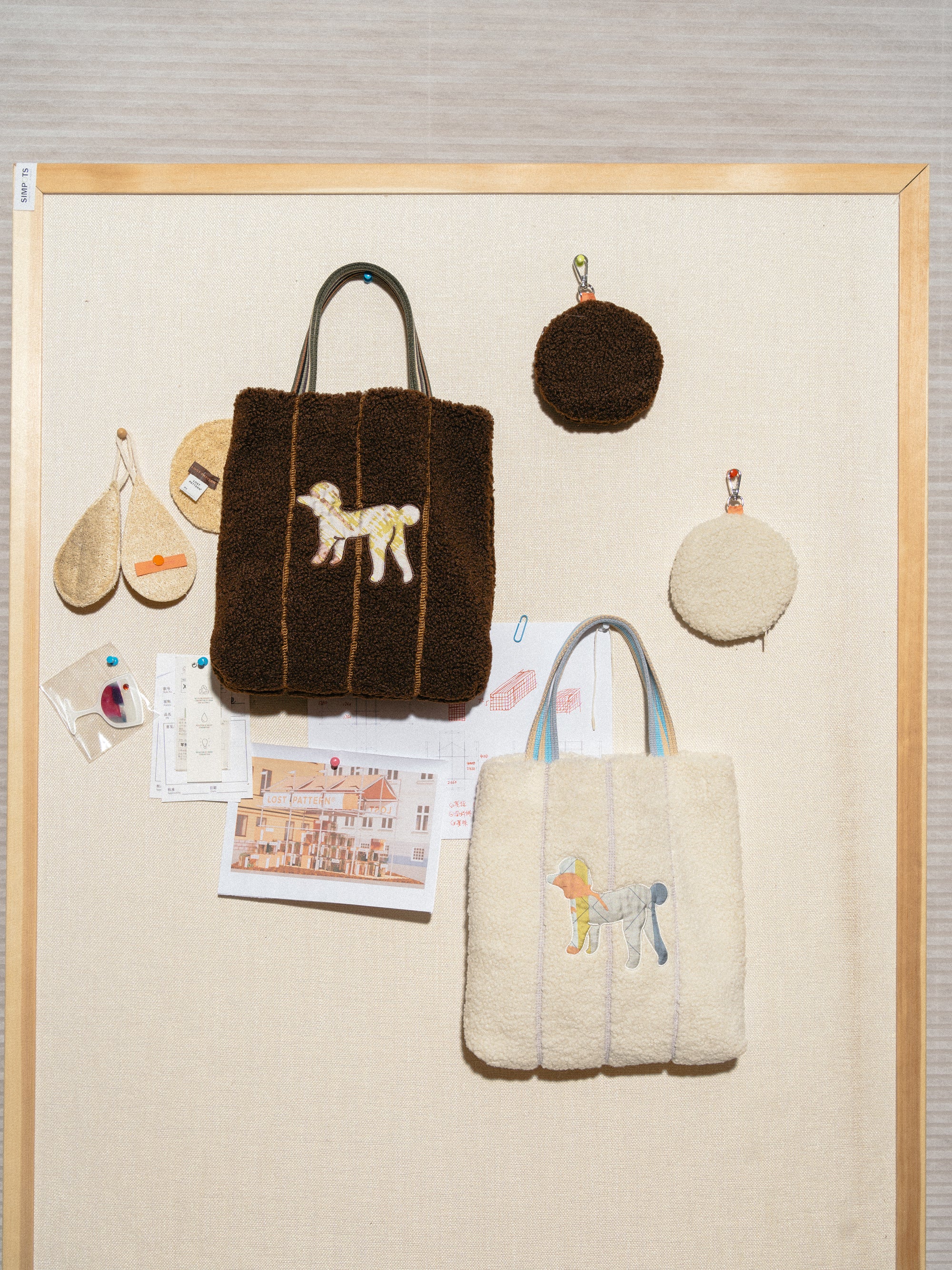 Sherpa Tote Bag with Dog Motif Embroidery in Silk - White - LOST PATTERN Tote Bag